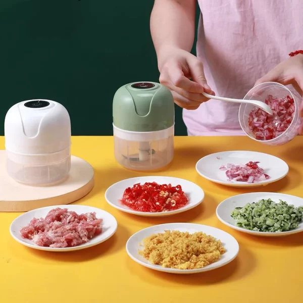 Mini Processador de Alimentos Elétrico Portátil 250ML USB Multicolorido Com 3 Lâminas De Aço Inox Bivolt - Image 3